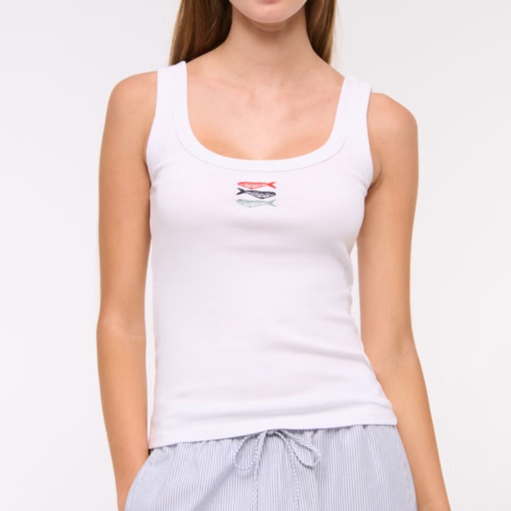 Sardines Graphic Scoopneck Tank